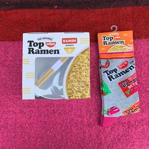 Top Ramen 3 piece bundle set (Bowl, Spoon, Chopsticks) and 1 pair crew sock. NEW